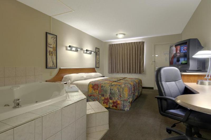 Super 8 By Wyndham Findlay Hotel Buitenkant foto